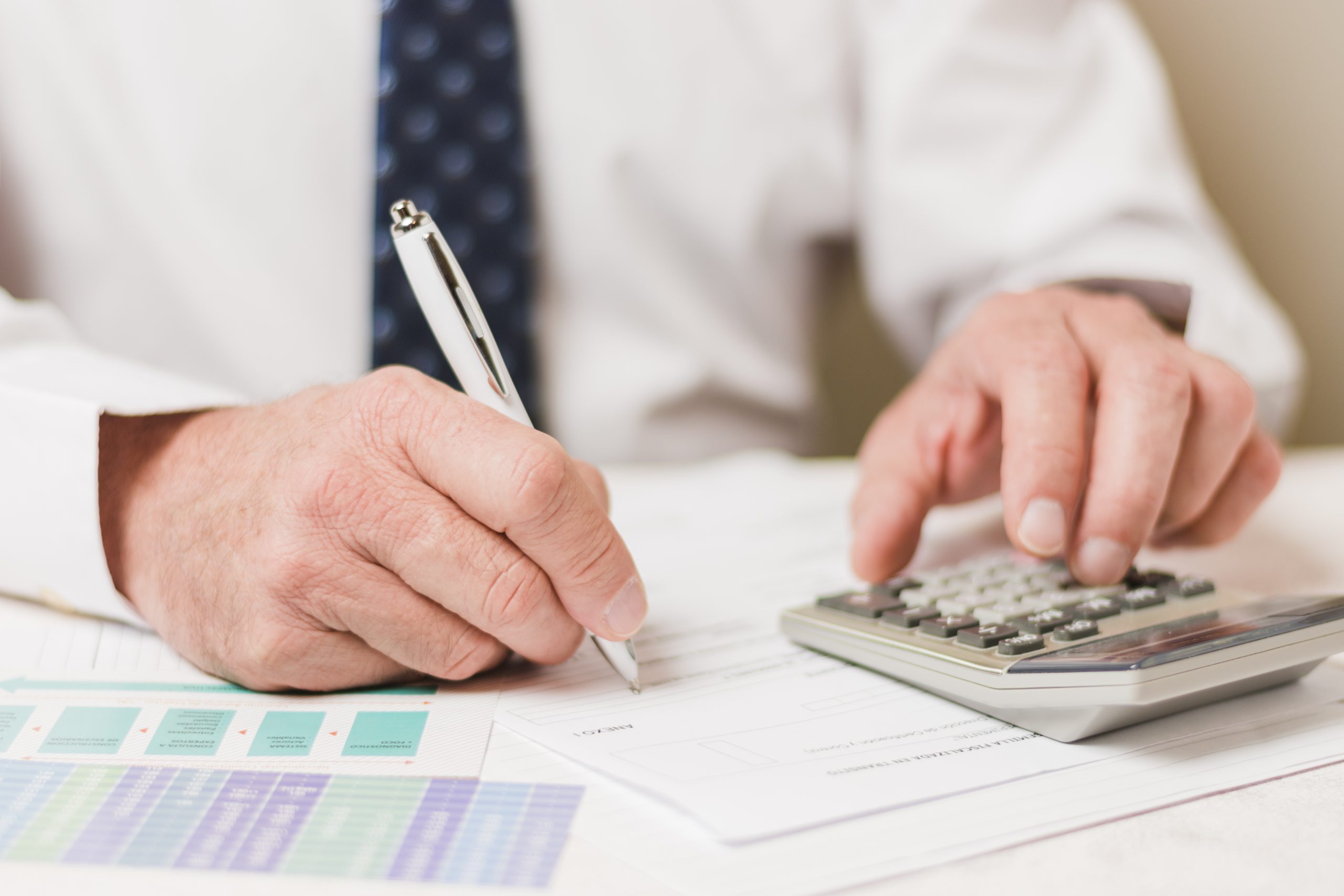 Deducciones fiscales con una gestoría fiscal Murcia
